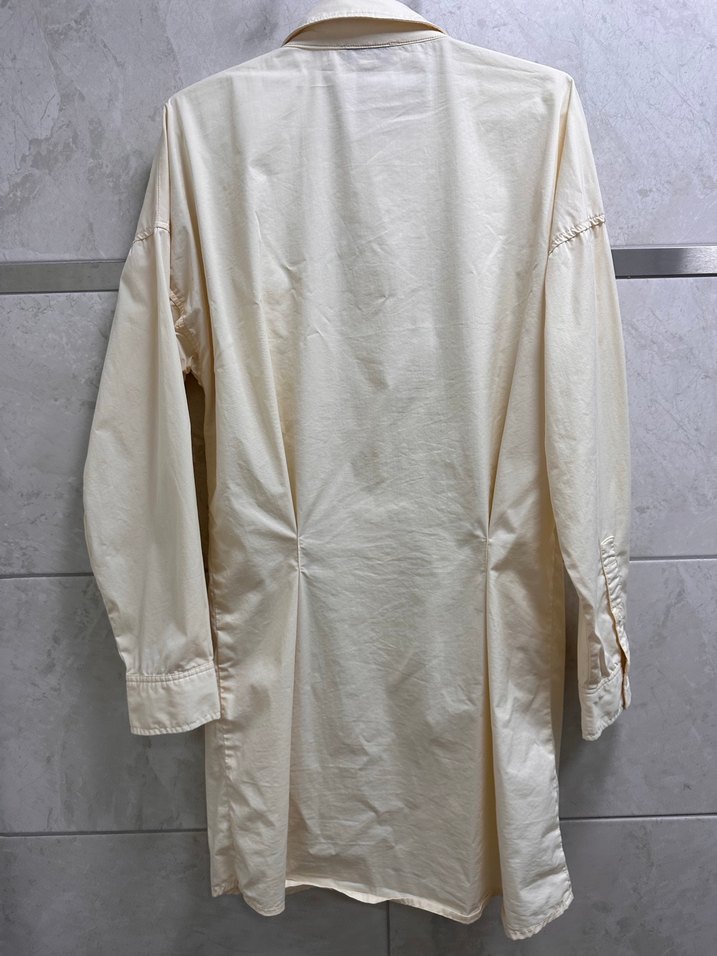 Düğmeli Beyaz Keten Kadın Gömlek - Görsel 2