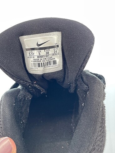 38 Beden çeşitli Renk Nike Spor Ayakkabı %70 İndirimli.