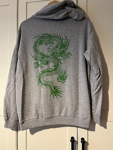 Zara Ejderha Baskılı Swwatshirt