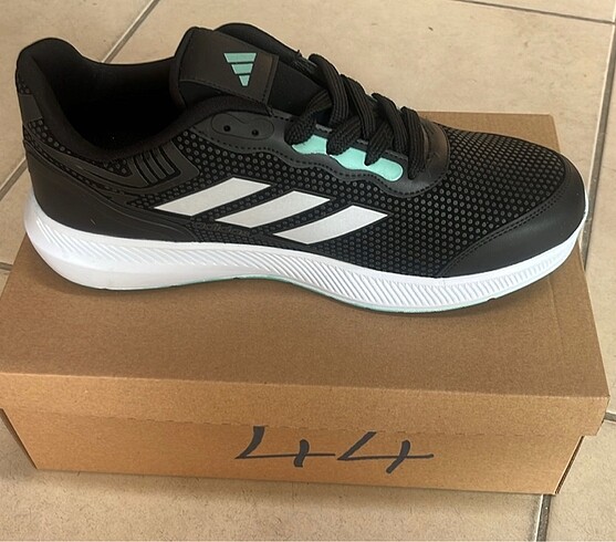 SPOR AYAKKABI SIFIR KUTULU