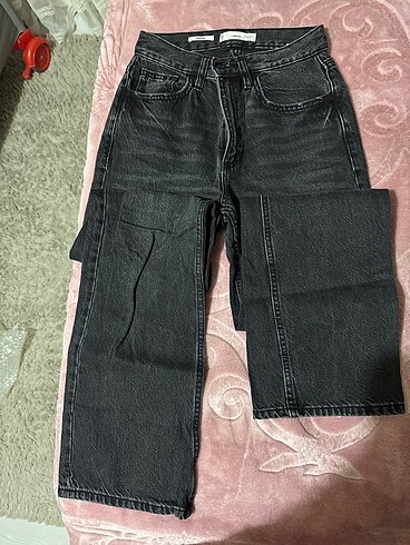 Mango 1 defa giyildi tertemiz ani kilo aldığım için tüm pantolonlarımı
