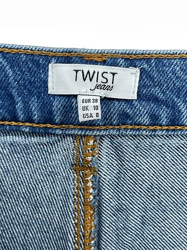 38 Beden çeşitli Renk Twist Mini Şort %70 İndirimli.
