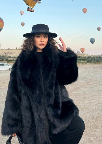 Siyah Leopar Desenli Kadın Suni Kürk