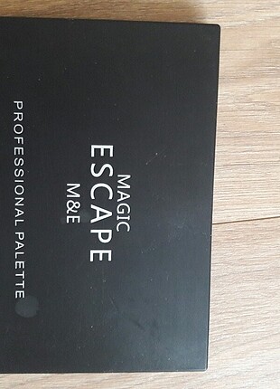 magic escape iki katlı 120li profesyonel far paleti