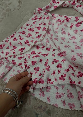 Pembe Çiçek Desenli İçi Şortlu Etek - Görsel 3