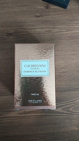 Oriflame gıordanı Gold