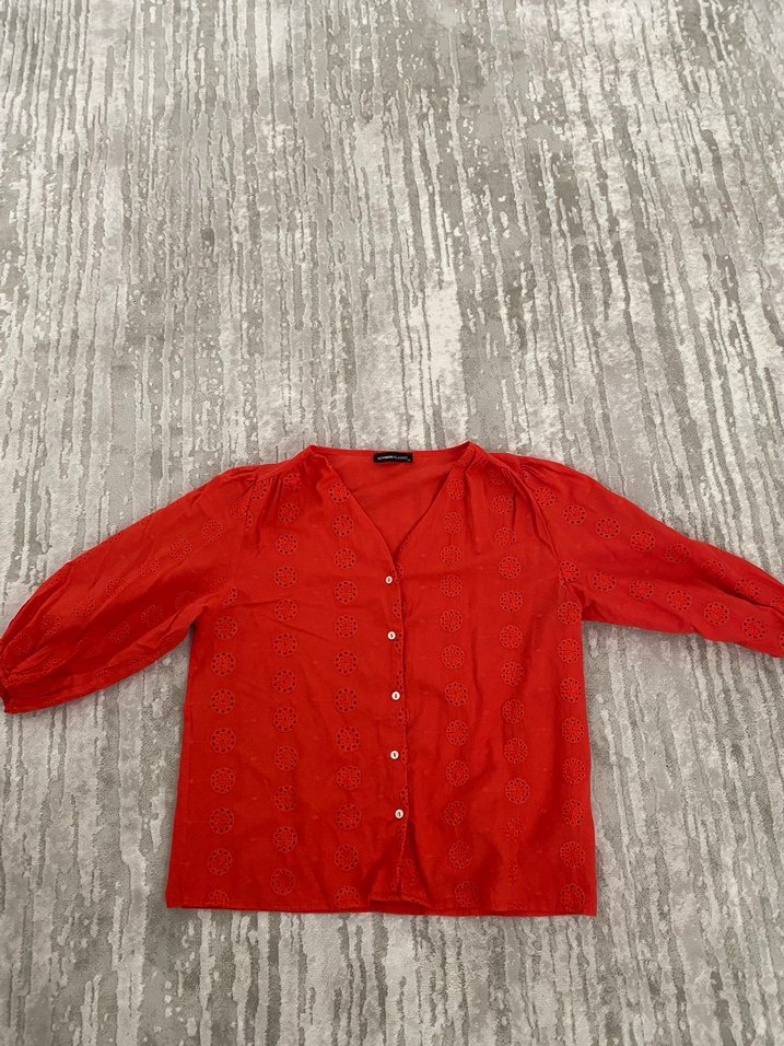 Yarım kollu kırmızı gömlek - Görsel 2