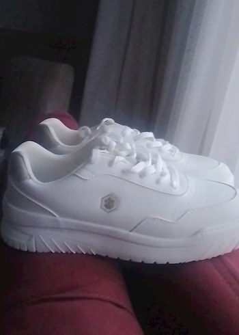 Beyaz Bağcıklı Kadın Spor Ayakkabı - Görsel 6