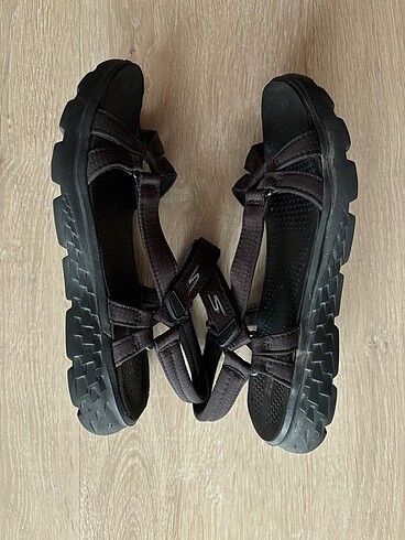 38 Beden Skechers Goga Max Sandalet