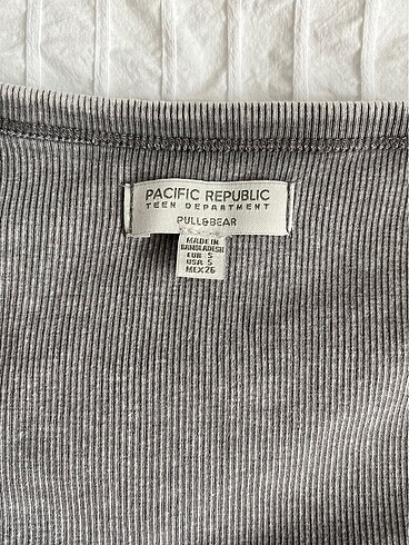 Pull and bear crop hırka