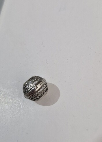 Pandora Pandora charm