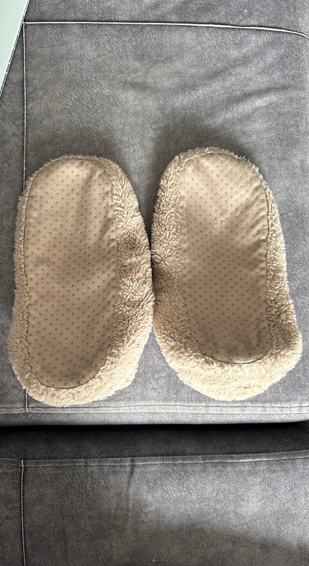 Bej Peluş Ev botu terliği - Görsel 2