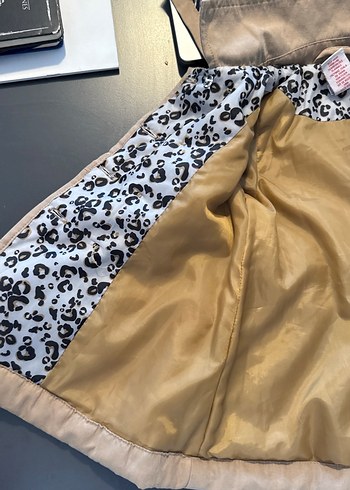 Kız Çocuk Bej Süet Düğmeli Mont - Görsel 3