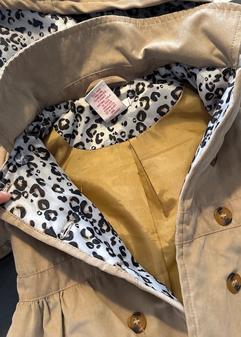 Kız Çocuk Bej Süet Düğmeli Mont - Görsel 2