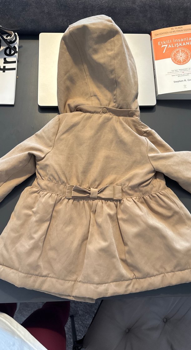 Kız Çocuk Bej Süet Düğmeli Mont - Görsel 5