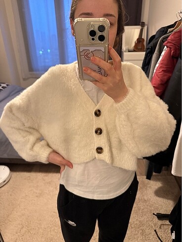 xs Beden ten rengi Renk BERSHKA KREM TÜYLÜ YELEK
