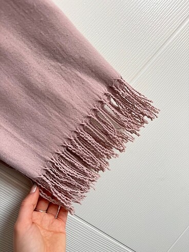 Pembe Püsküllü Atkı
