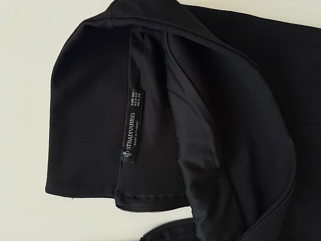 Stradivarius Siyah Crop Top