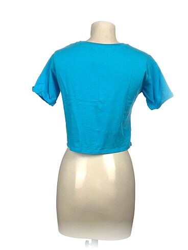 m Beden Koton T-shirt %70 İndirimli.