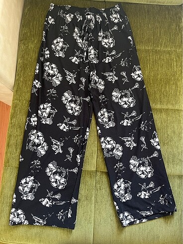 Siyah tiril pantolon