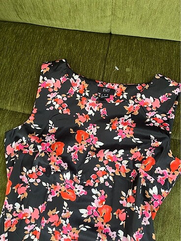 F&F Saten elbise