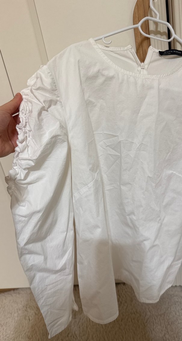 Kol ortası büzgülü beyaz Keten Bluz, Fırfırlı, Yüksek Yaka - Görsel 5