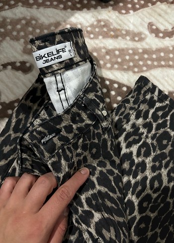 Siyah Leopar Desenli Kadın Cigarette Pantolon - Görsel 5