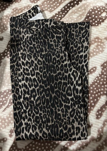 Siyah Leopar Desenli Kadın Cigarette Pantolon - Görsel 4