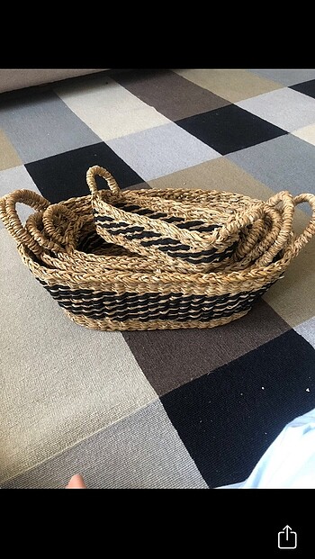  Beden Renk 4lü hasır sepetler,en küçük boyu satıldı
