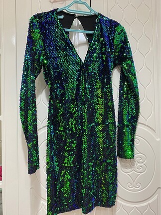 Yeşil pul/payet mini elbise