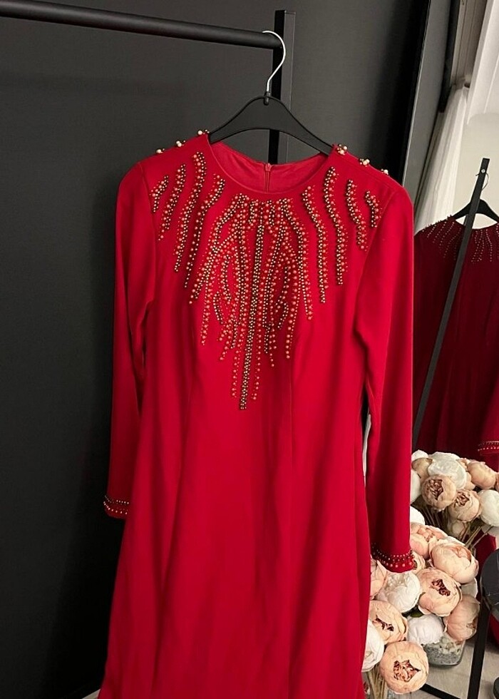 Kırmızı boncuklu balık elbise mükemmel kumaşıyla  - Görsel 4