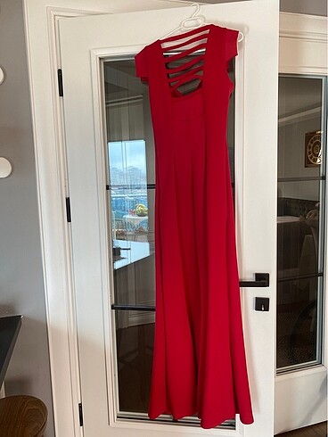Zara Kırmızı uzun elbise