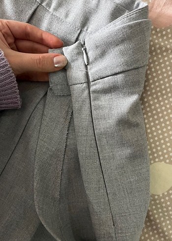 xs Beden Gri Önü Pilili Arkası Mini Etek
