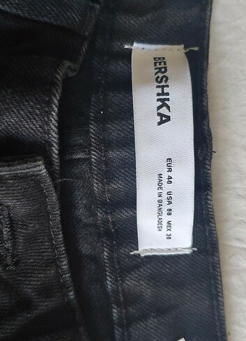 40 Beden siyah Renk bershka mom jean siyan pantolon