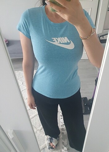 Nike mavi tisort
