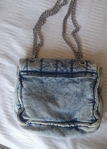 Pull and Bear Gri Mavi Zincir Detaylı Denim Kadın Çanta