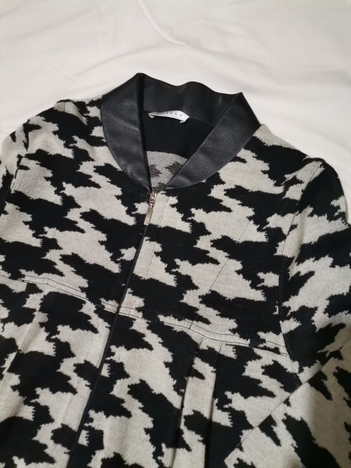 Kadın Gri Kamuflaj Desenli Kürklü hırka - Görsel 2