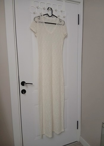 Dantel Detaylı Beyaz V Yaka Midi Elbise - Görsel 3