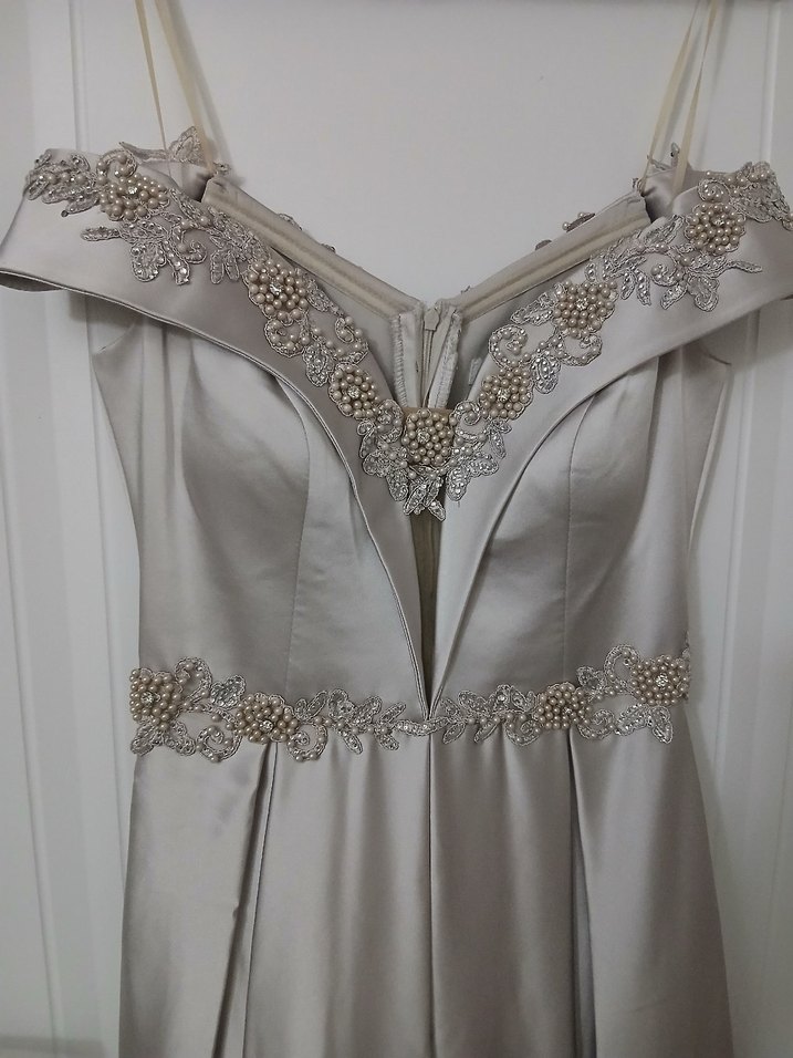 Bej V Yaka Drapeli Uzun Abiye Elbise - Görsel 2