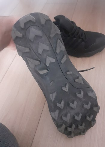 Erkek Siyah Spor Ayakkabı Bağcıklı kış mevsimine uygun. - Görsel 2