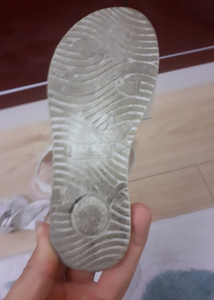 Yazlık kız sandalet terlik 29 numara - Görsel 3