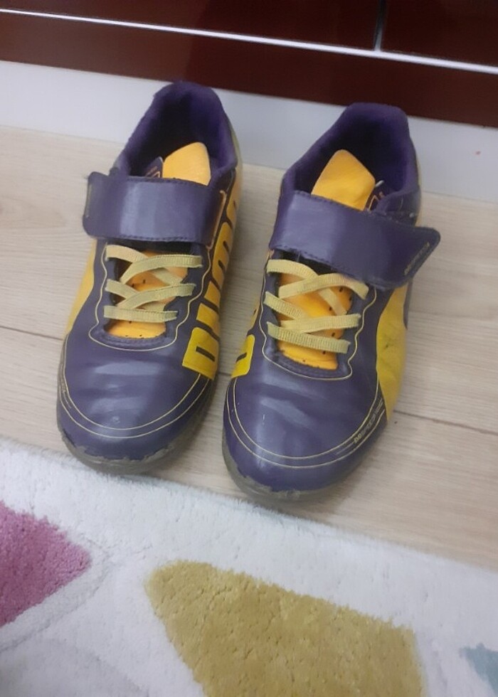 37 numara Puma halı saha krampon u - Görsel 2