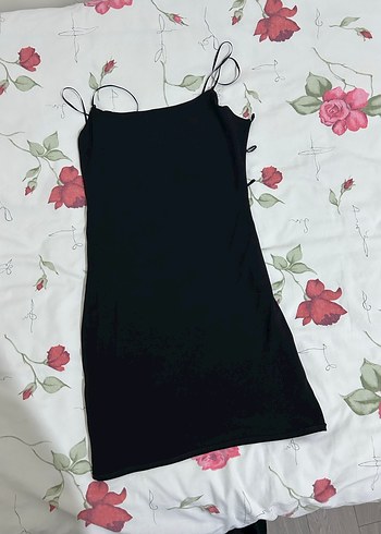 Mini siyah elbise