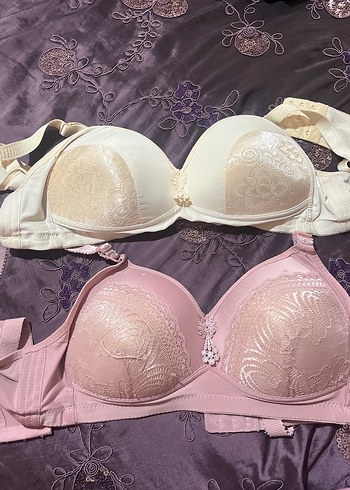 Dantel Detaylı Pembe ve Bej Sütyen Seti
