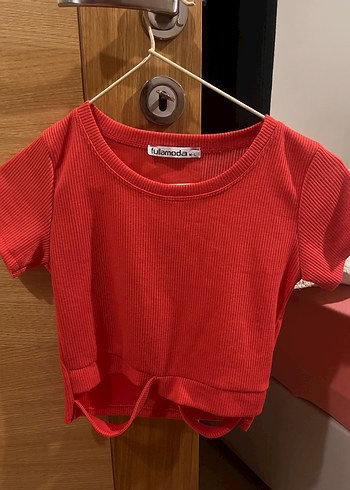 Hiç giyilmemiş crop