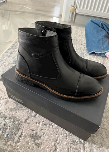 Siyah Deri Tokalı Erkek Bot - Görsel 3