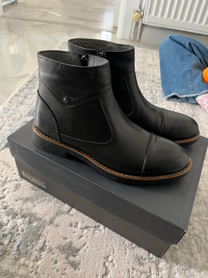 Siyah Deri Tokalı Erkek Bot - Görsel 3