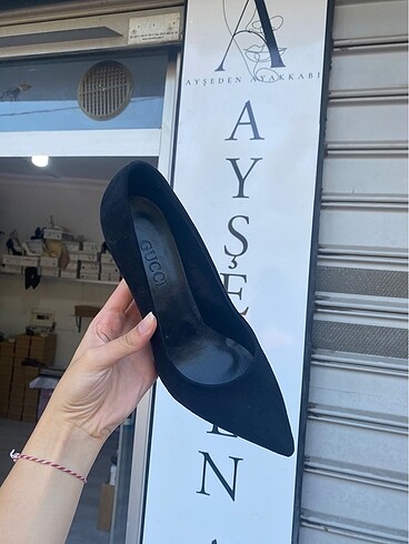 Diğer Büyük numara stiletto