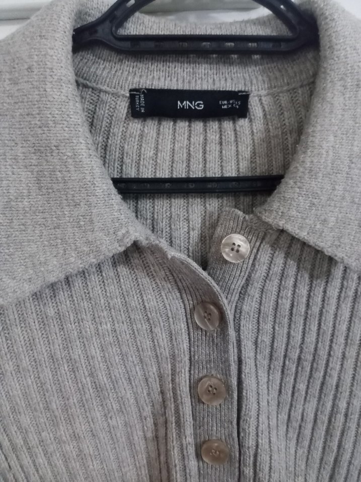 Gri Düğmeli Triko Kadın Kazak - Görsel 2