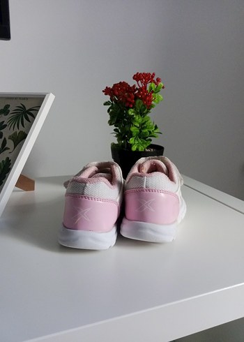 Kız Çocuk Beyaz Çiçekli Cırt Cırtlı Spor Ayakkabı - Görsel 5